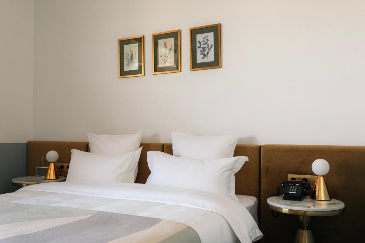Castor & Pollux Hotel Тбилиси Екстериор снимка