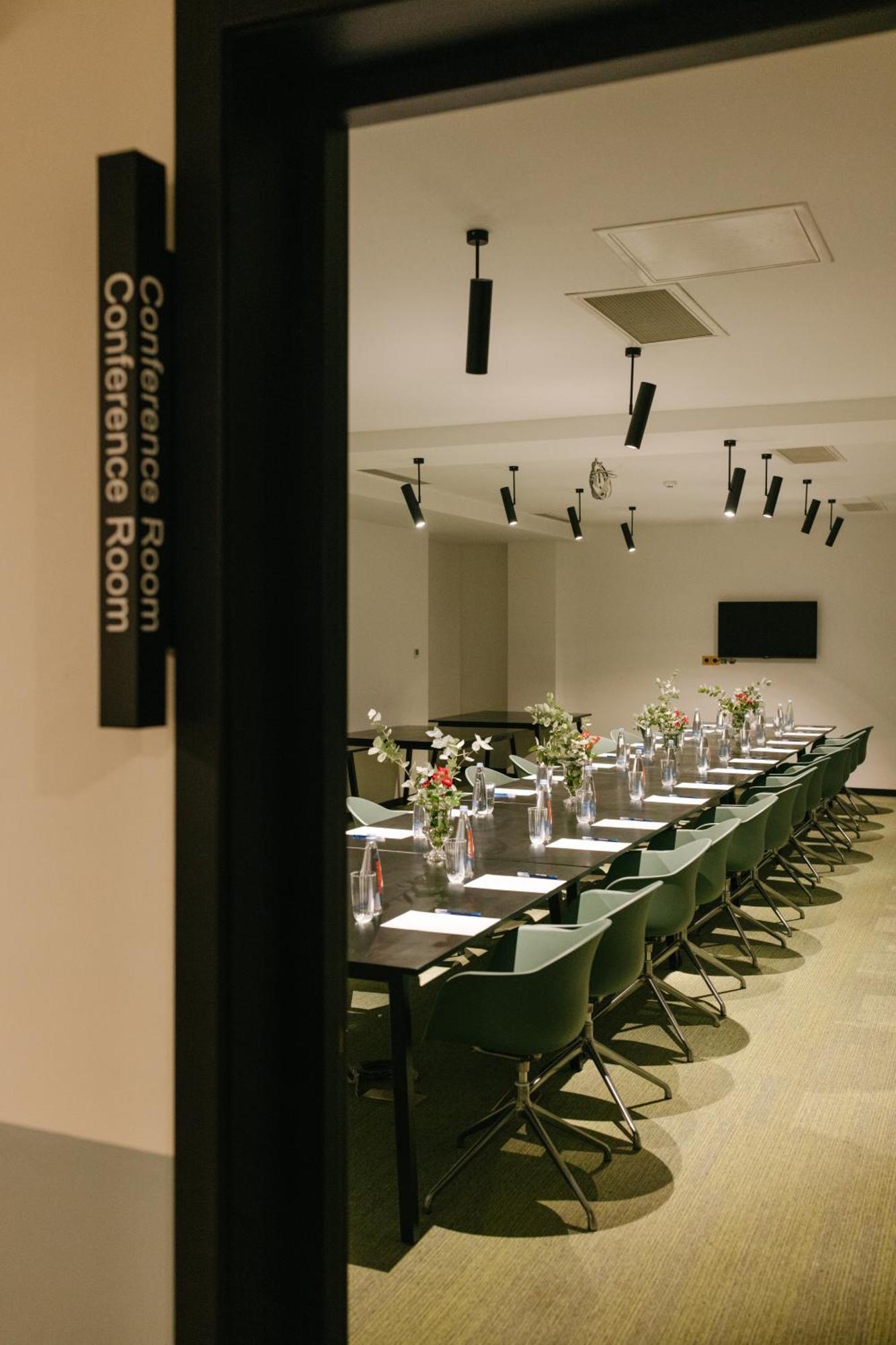 Castor & Pollux Hotel Тбилиси Екстериор снимка