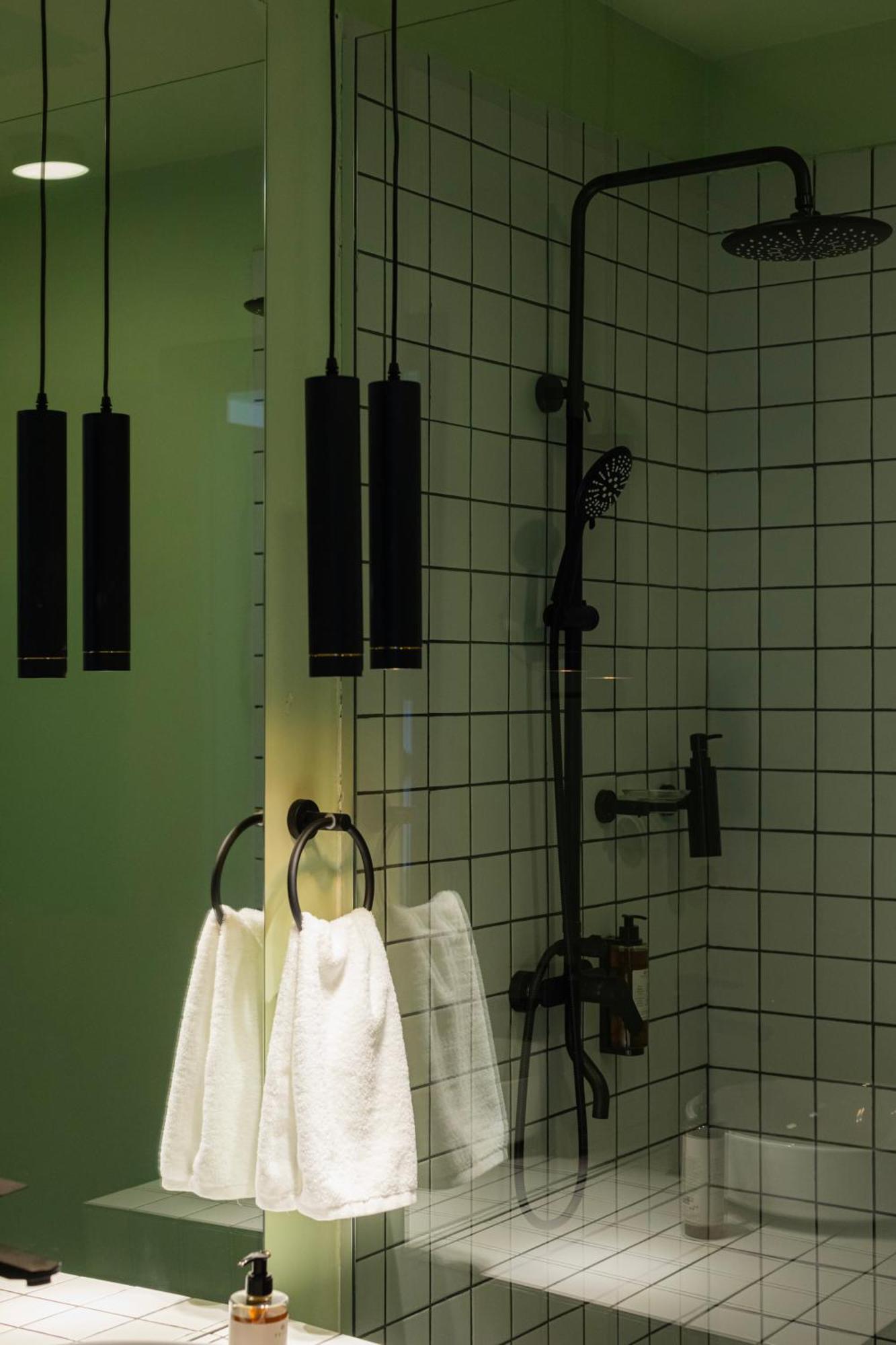 Castor & Pollux Hotel Тбилиси Екстериор снимка