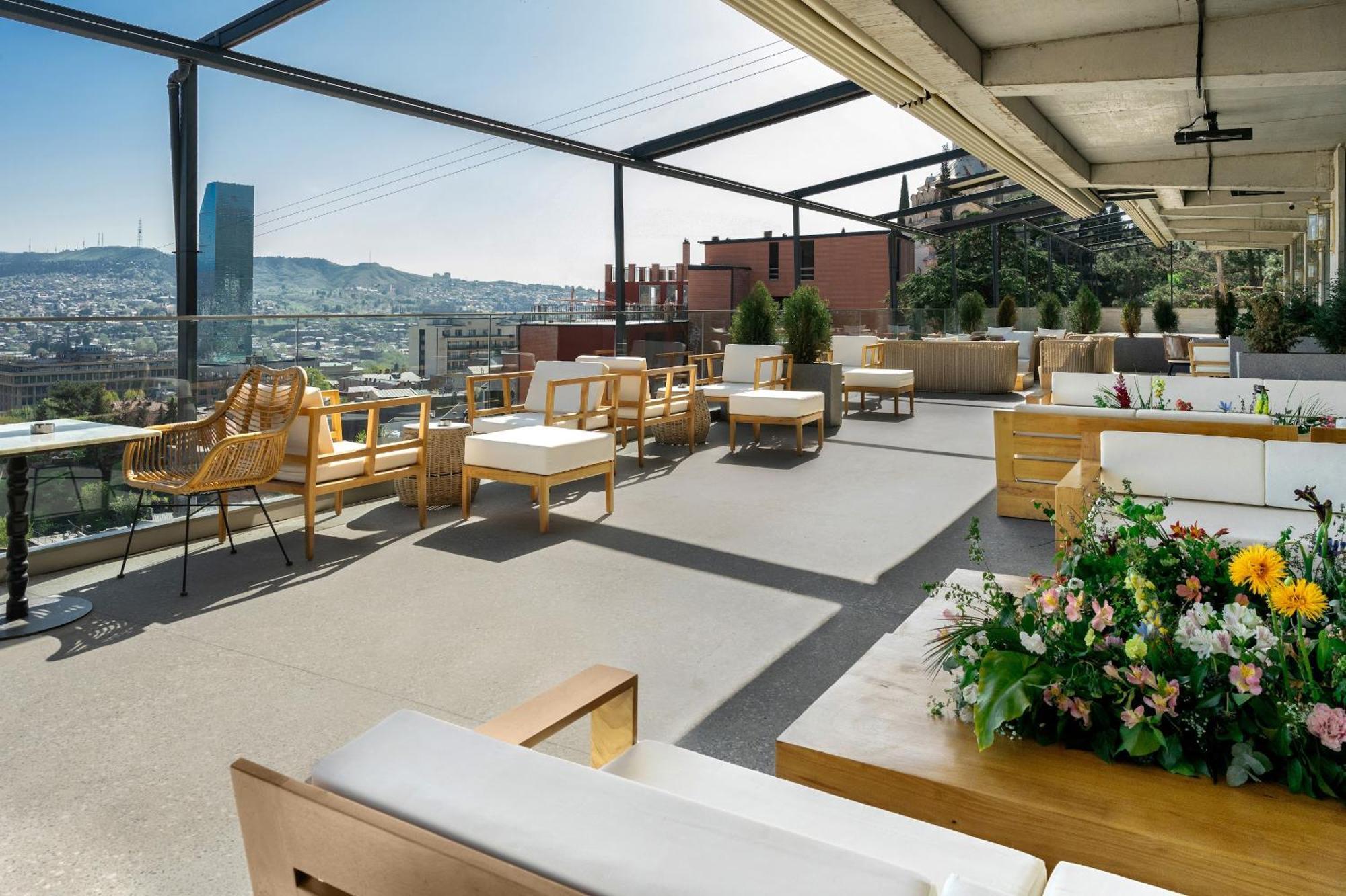Castor & Pollux Hotel Тбилиси Екстериор снимка