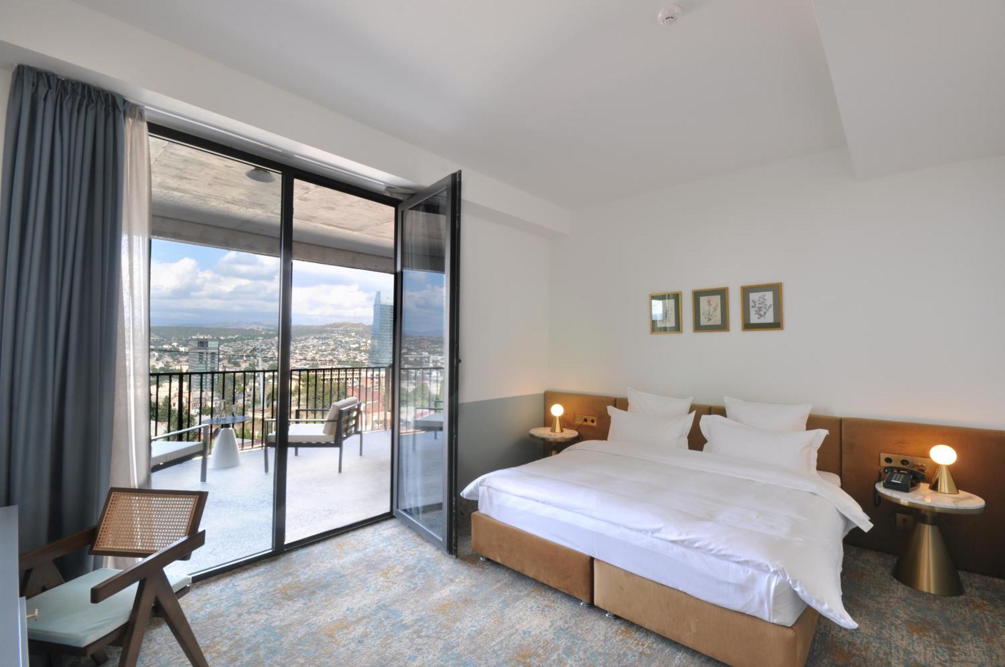 Castor & Pollux Hotel Тбилиси Екстериор снимка