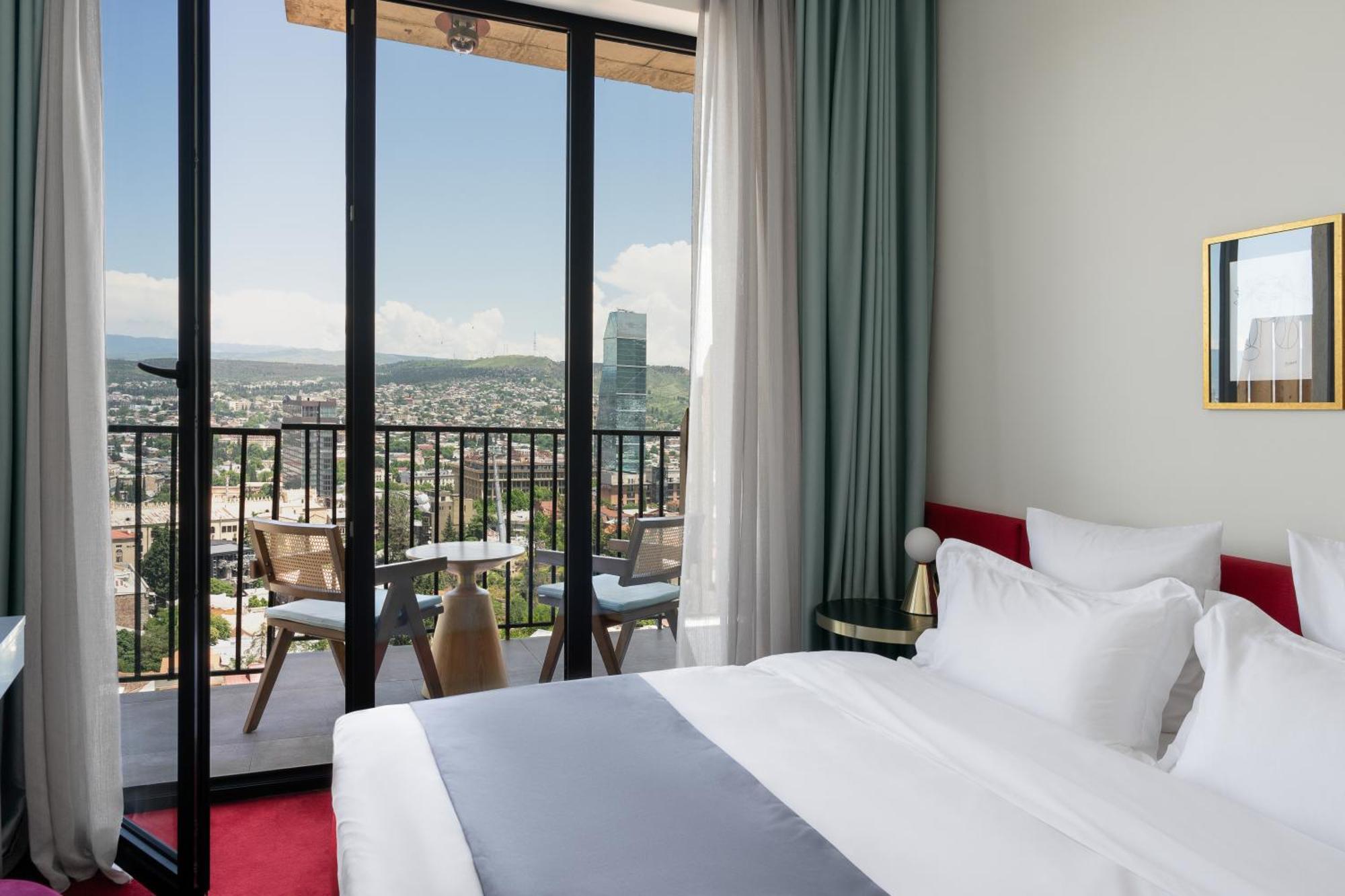 Castor & Pollux Hotel Тбилиси Екстериор снимка
