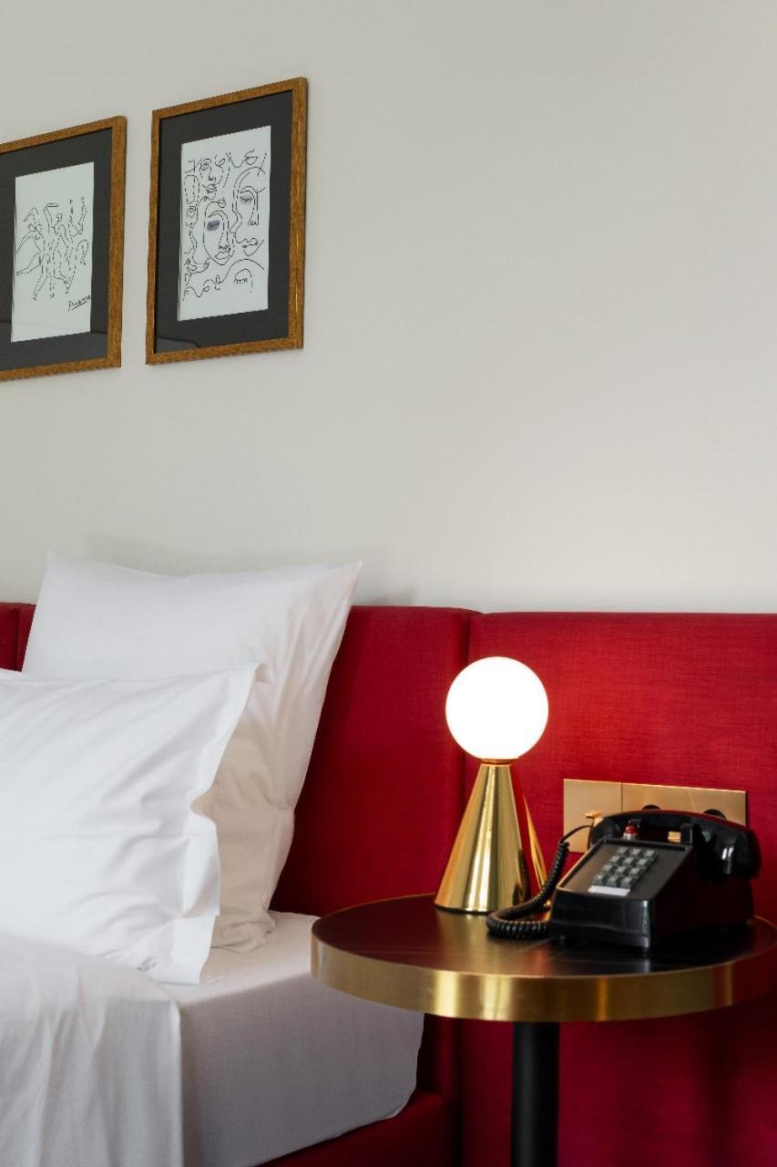 Castor & Pollux Hotel Тбилиси Екстериор снимка
