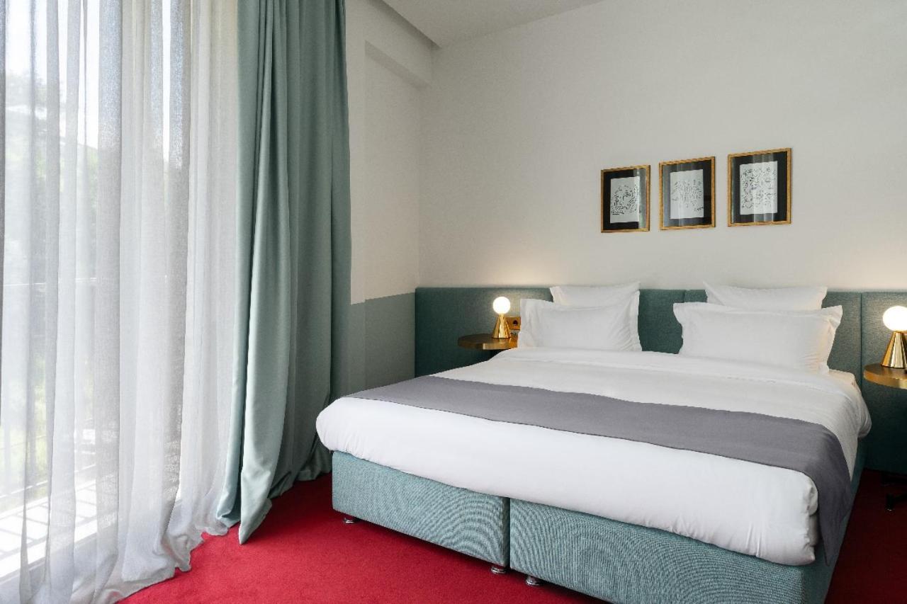Castor & Pollux Hotel Тбилиси Екстериор снимка